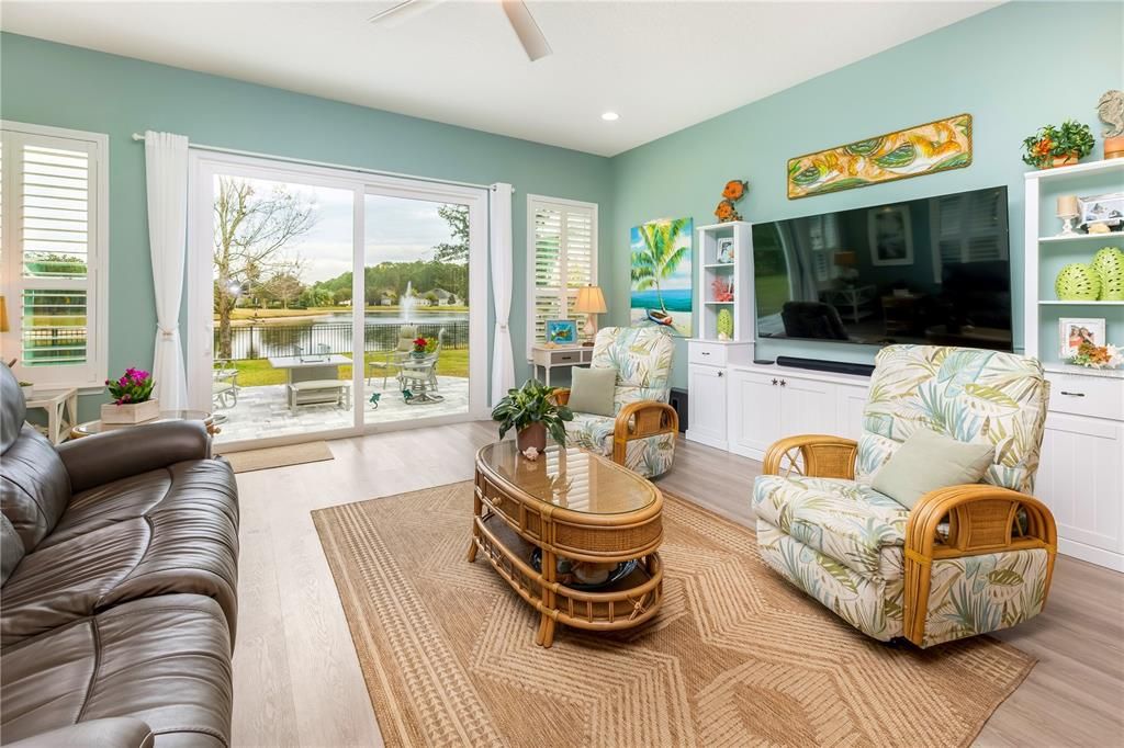 For Sale: $624,900 (4 beds, 2 baths, 2605 Square Feet)