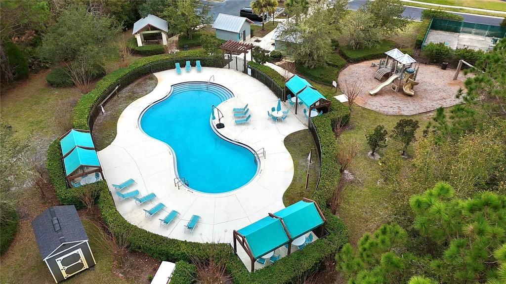 For Sale: $624,900 (4 beds, 2 baths, 2605 Square Feet)