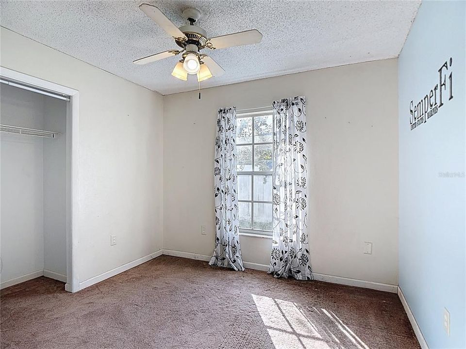 En Venta: $239,000 (3 camas, 1 baños, 915 Pies cuadrados)