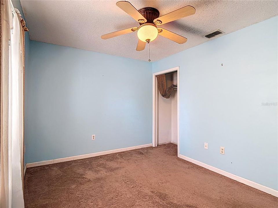 En Venta: $239,000 (3 camas, 1 baños, 915 Pies cuadrados)