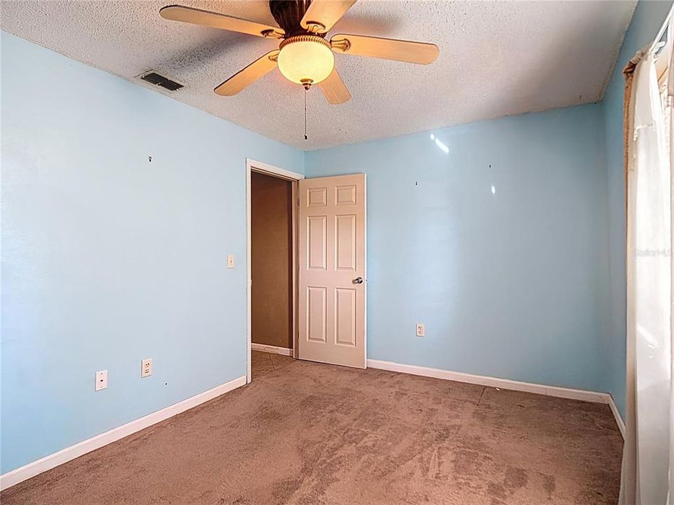 En Venta: $239,000 (3 camas, 1 baños, 915 Pies cuadrados)