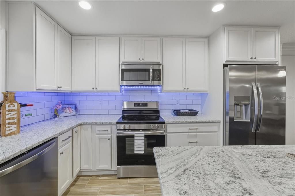 For Sale: $550,000 (3 beds, 2 baths, 1425 Square Feet)