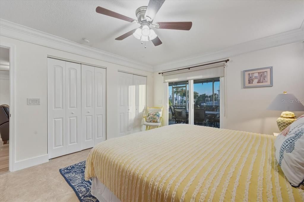 For Sale: $550,000 (3 beds, 2 baths, 1425 Square Feet)