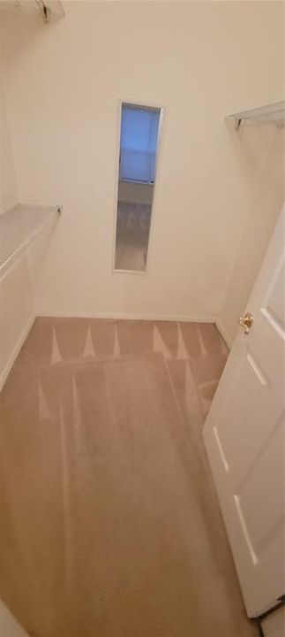 В аренду: $1,850 (3 спален, 2 ванн, 1747 Квадратных фут)