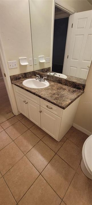 В аренду: $1,850 (3 спален, 2 ванн, 1747 Квадратных фут)