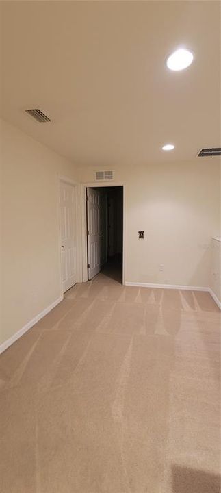 В аренду: $1,850 (3 спален, 2 ванн, 1747 Квадратных фут)