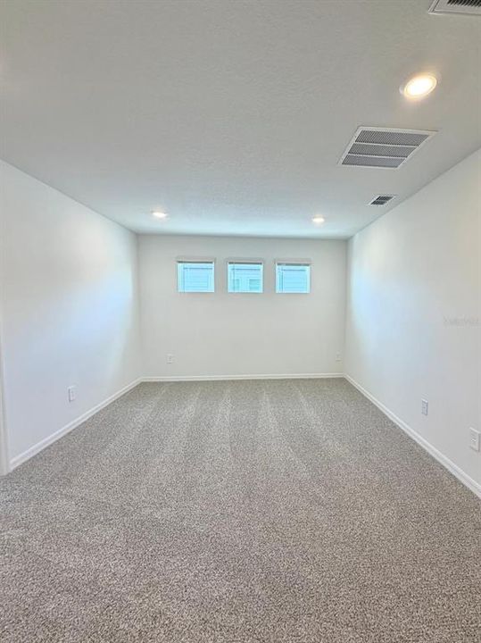 En Renta: $2,900 (5 camas, 2 baños, 2825 Pies cuadrados)