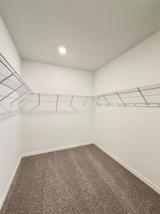 En Renta: $2,900 (5 camas, 2 baños, 2825 Pies cuadrados)