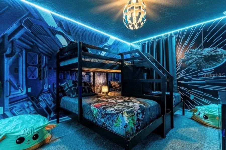 En Venta: $1,100,000 (9 camas, 6 baños, 4363 Pies cuadrados)