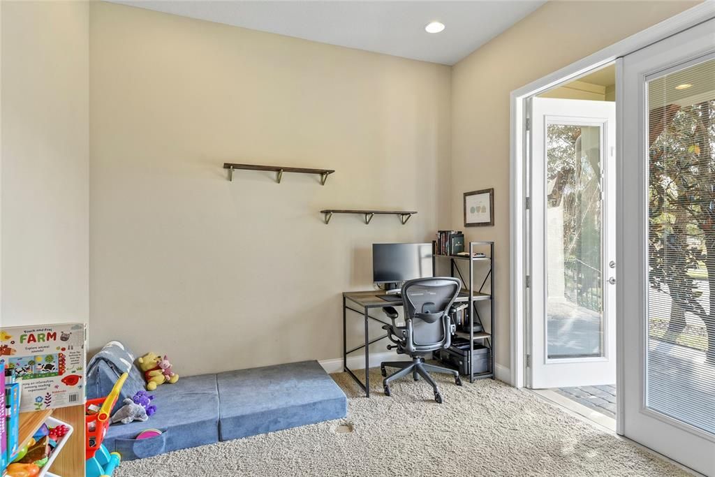 En Venta: $664,000 (3 camas, 2 baños, 2071 Pies cuadrados)