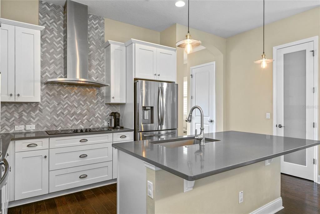 En Venta: $664,000 (3 camas, 2 baños, 2071 Pies cuadrados)