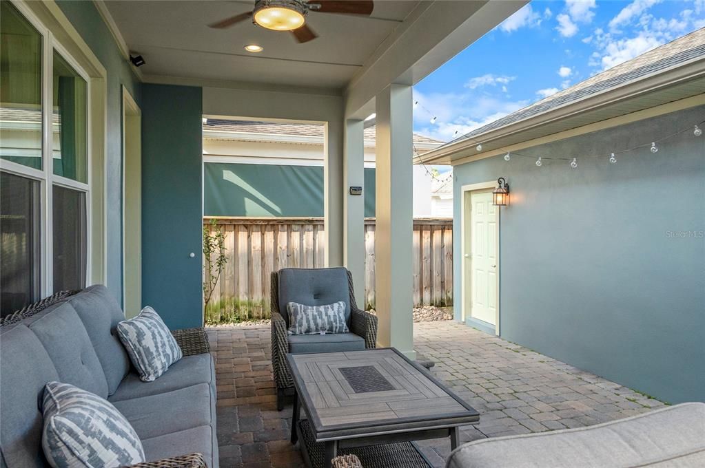 En Venta: $664,000 (3 camas, 2 baños, 2071 Pies cuadrados)