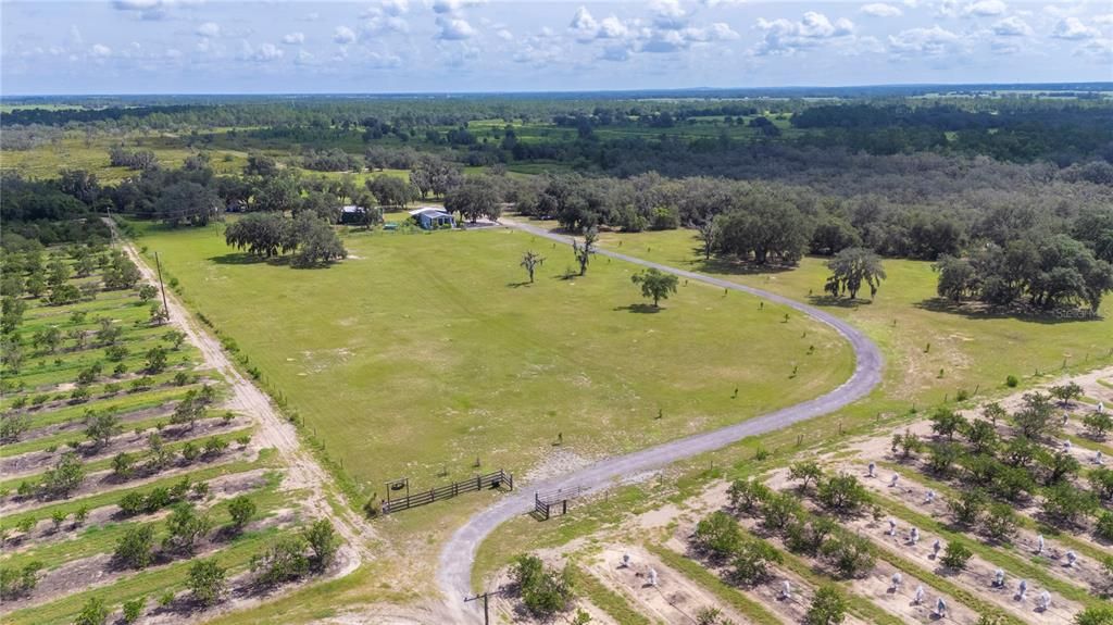 Vendido Recientemente: $692,714 (2 camas, 2 baños, 864 Pies cuadrados)