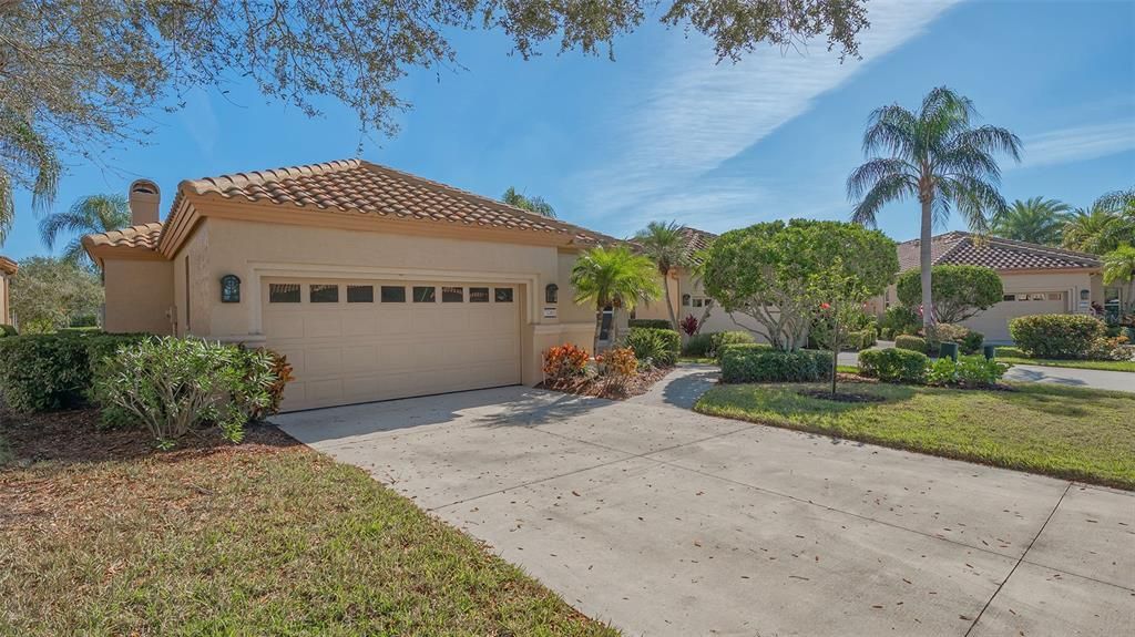 Recently Sold: $419,000 (3 beds, 2 baths, 1926 Square Feet)