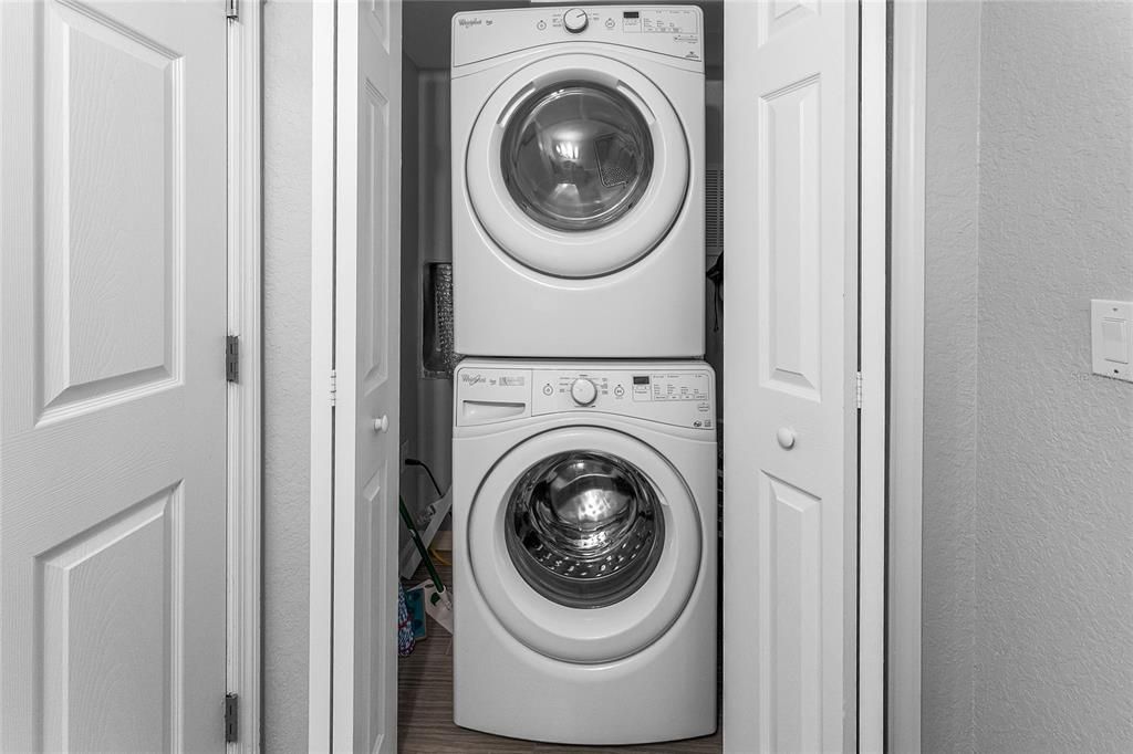 На продажу: $300,000 (3 спален, 3 ванн, 1457 Квадратных фут)