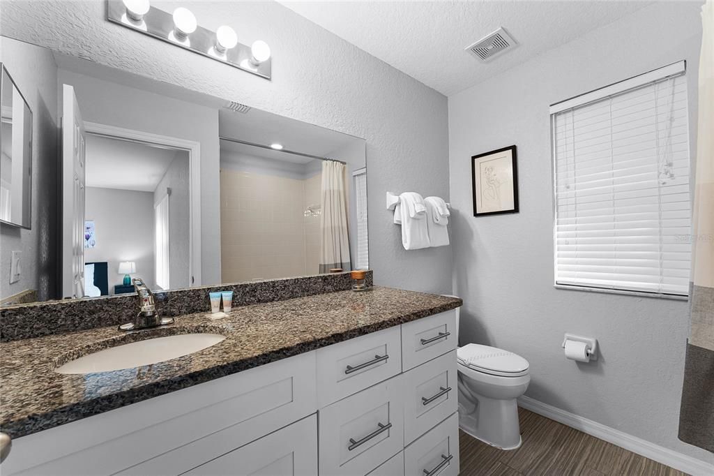 На продажу: $300,000 (3 спален, 3 ванн, 1457 Квадратных фут)