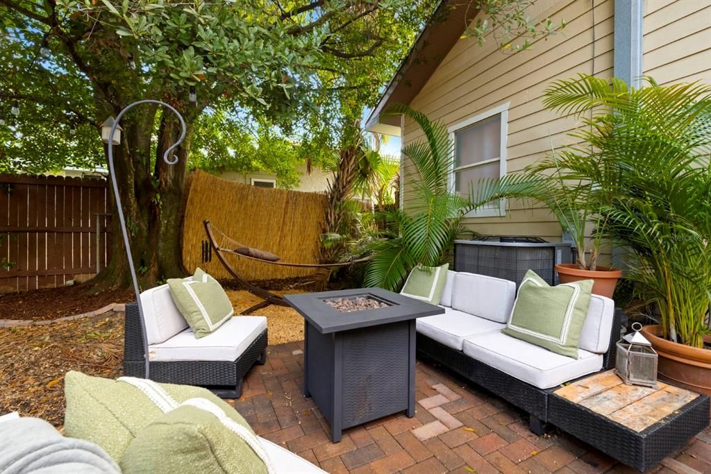 En Venta: $525,000 (2 camas, 2 baños, 1148 Pies cuadrados)