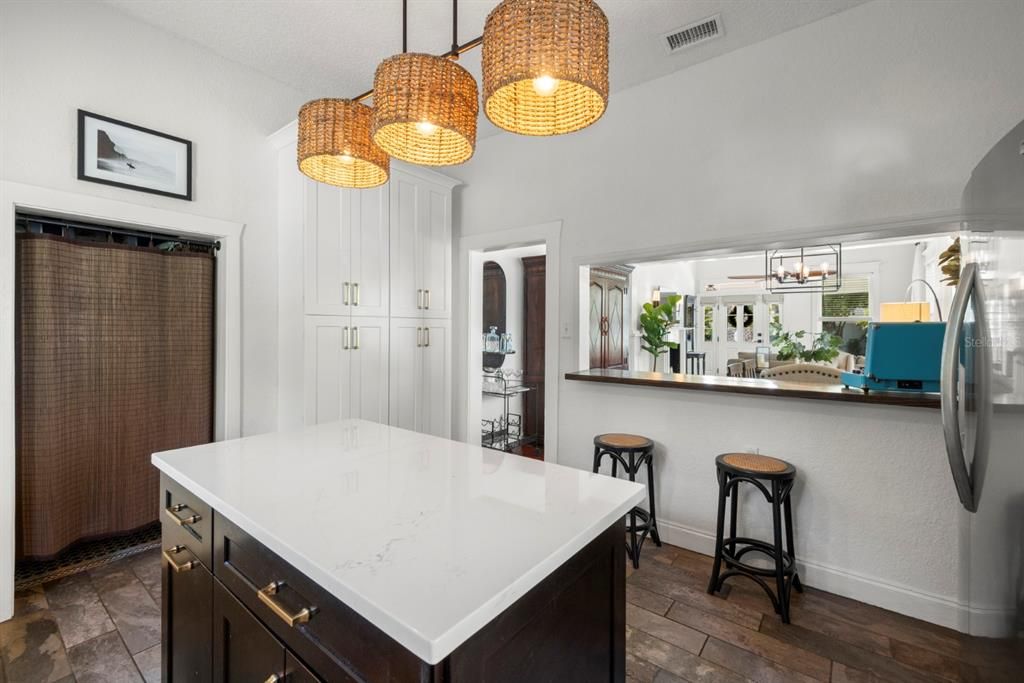 En Venta: $525,000 (2 camas, 2 baños, 1148 Pies cuadrados)