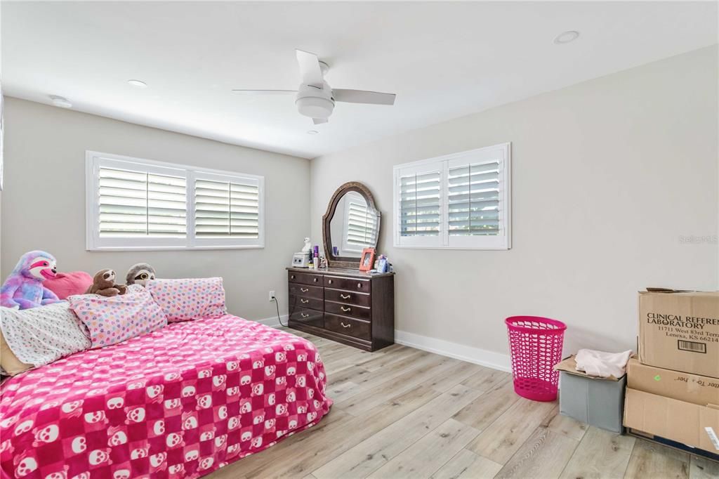 待售: $430,000 (3 贝兹, 2 浴室, 1530 平方英尺)