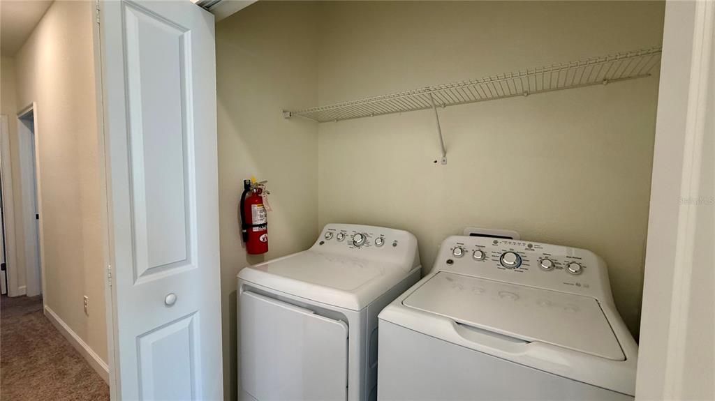 En Renta: $2,300 (4 camas, 3 baños, 2016 Pies cuadrados)