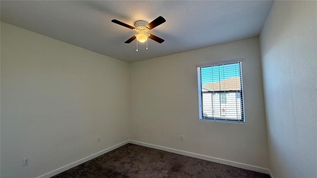 En Renta: $2,300 (4 camas, 3 baños, 2016 Pies cuadrados)