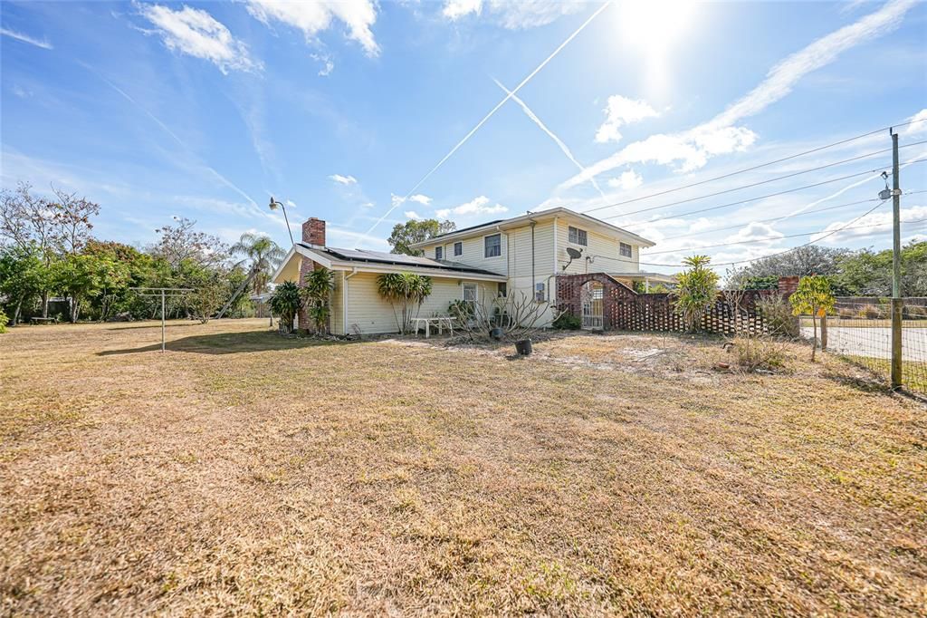 На продажу: $295,000 (3 спален, 2 ванн, 2953 Квадратных фут)