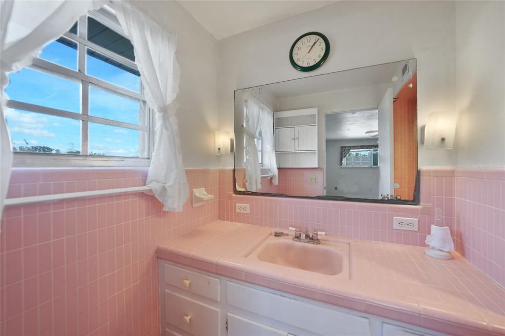 На продажу: $295,000 (3 спален, 2 ванн, 2953 Квадратных фут)