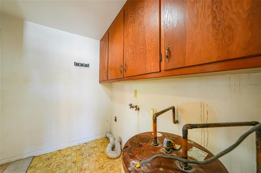 На продажу: $295,000 (3 спален, 2 ванн, 2953 Квадратных фут)