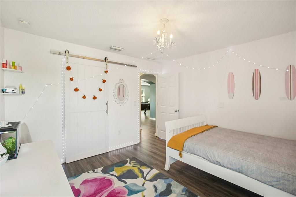 В аренду: $4,800 (4 спален, 3 ванн, 3796 Квадратных фут)