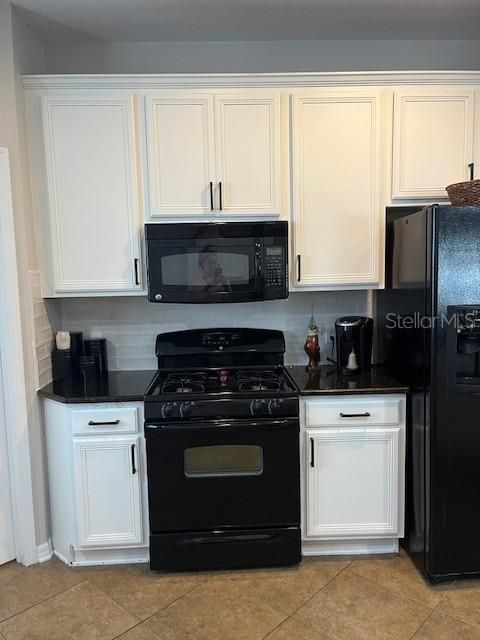 待售: $399,000 (3 贝兹, 2 浴室, 1981 平方英尺)