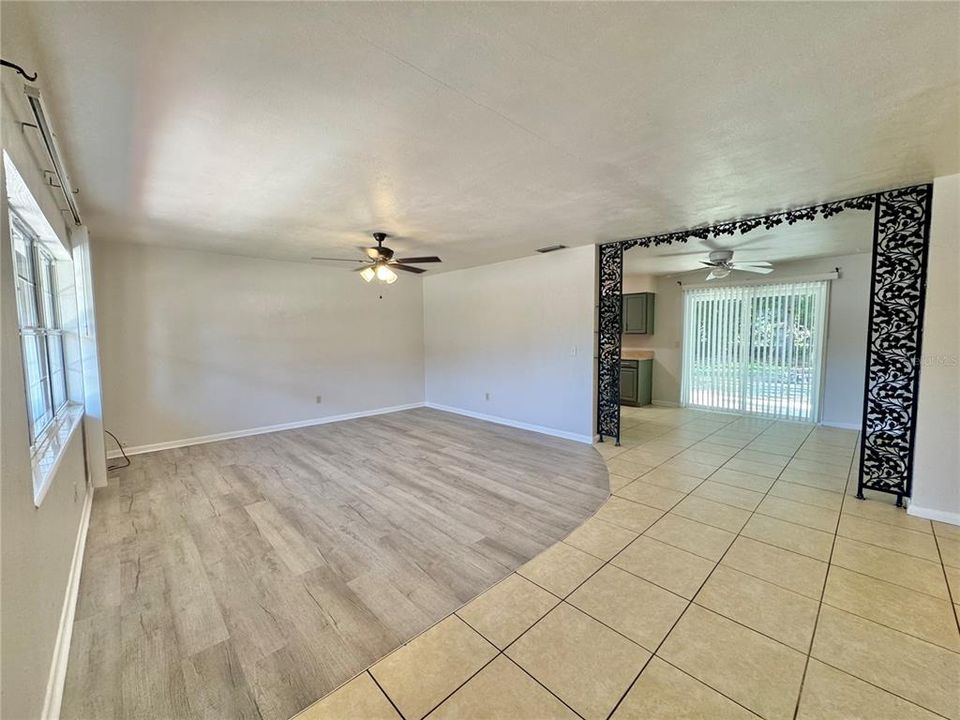 For Sale: $230,000 (3 beds, 2 baths, 1302 Square Feet)