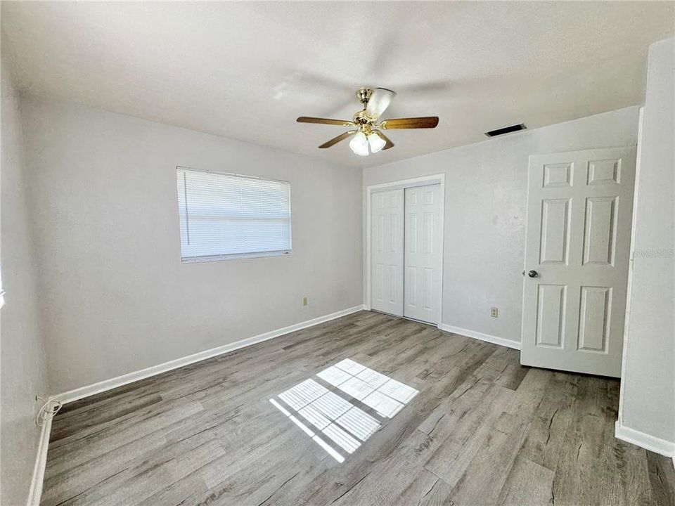 For Sale: $230,000 (3 beds, 2 baths, 1302 Square Feet)