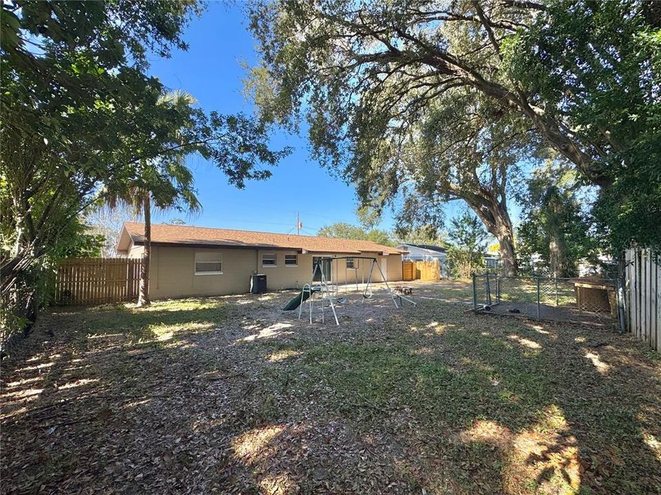 For Sale: $230,000 (3 beds, 2 baths, 1302 Square Feet)