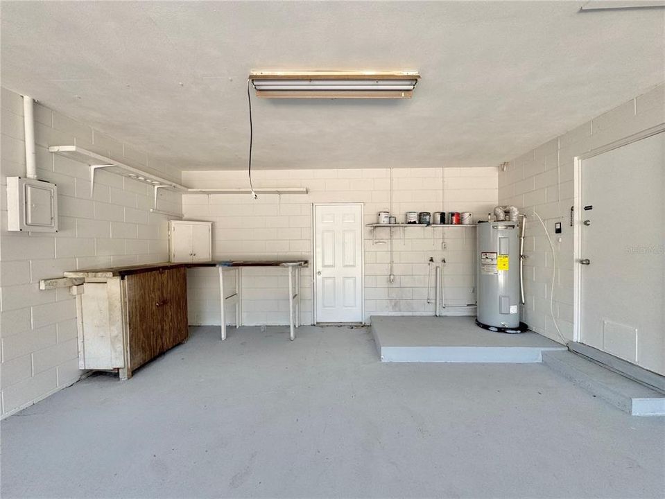 For Sale: $230,000 (3 beds, 2 baths, 1302 Square Feet)