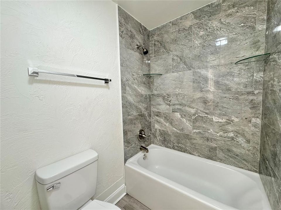 For Sale: $230,000 (3 beds, 2 baths, 1302 Square Feet)