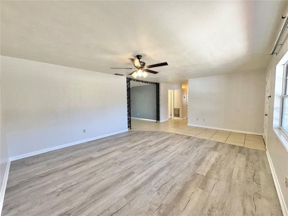 For Sale: $230,000 (3 beds, 2 baths, 1302 Square Feet)