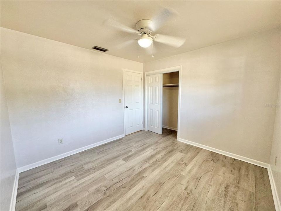 For Sale: $230,000 (3 beds, 2 baths, 1302 Square Feet)