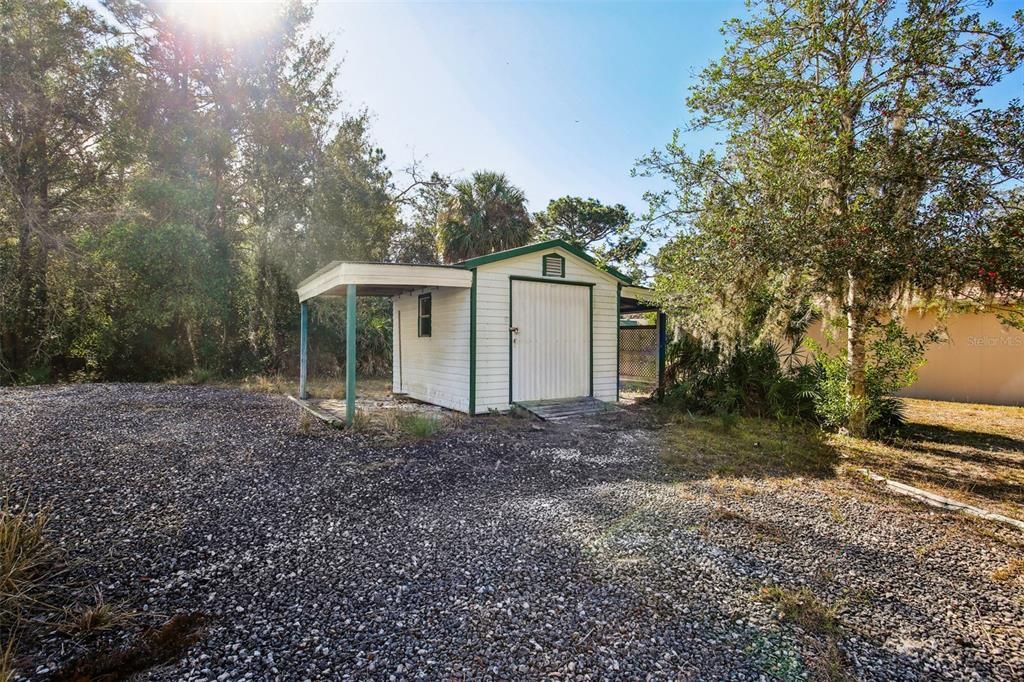 待售: $175,000 (1 贝兹, 1 浴室, 960 平方英尺)