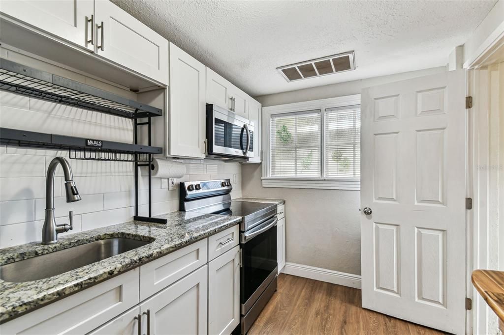 For Sale: $465,000 (4 beds, 3 baths, 1610 Square Feet)