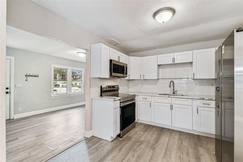 For Sale: $465,000 (4 beds, 3 baths, 1610 Square Feet)