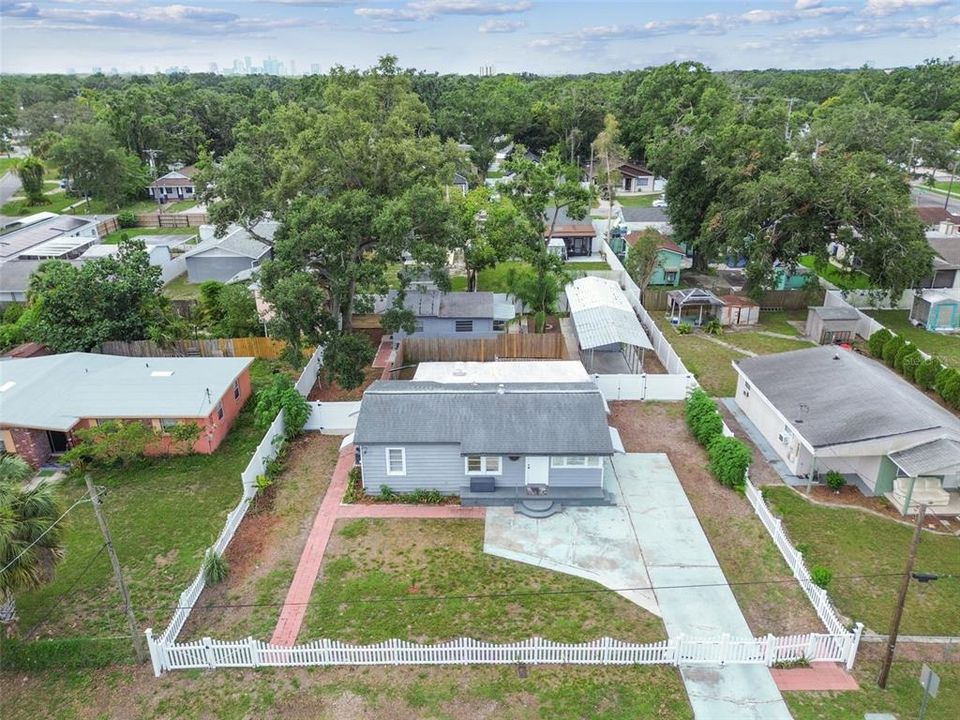 For Sale: $465,000 (4 beds, 3 baths, 1610 Square Feet)