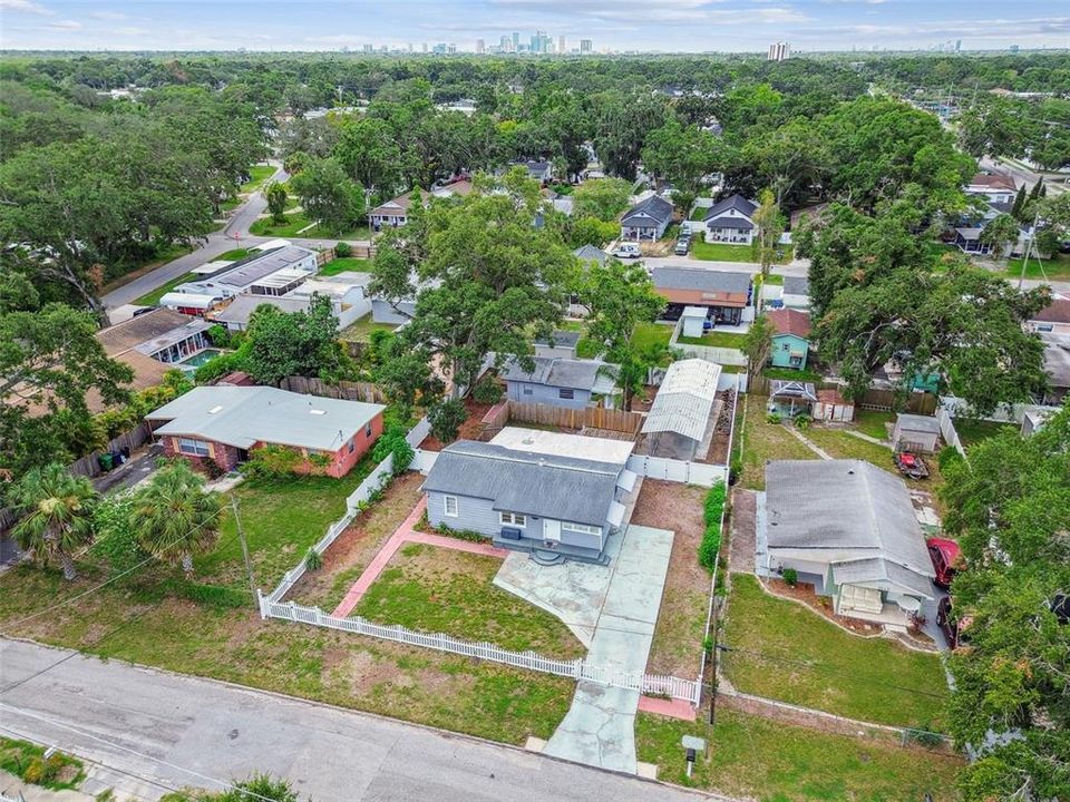 For Sale: $465,000 (4 beds, 3 baths, 1610 Square Feet)