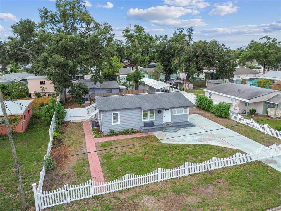 For Sale: $465,000 (4 beds, 3 baths, 1610 Square Feet)