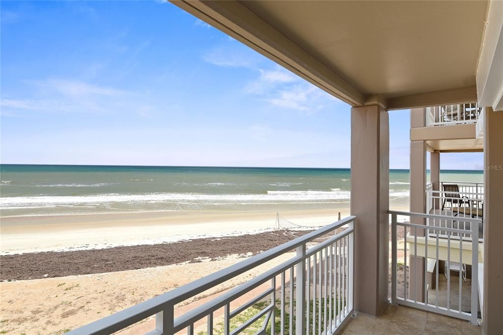 待售: $2,000,000 (3 贝兹, 3 浴室, 1985 平方英尺)