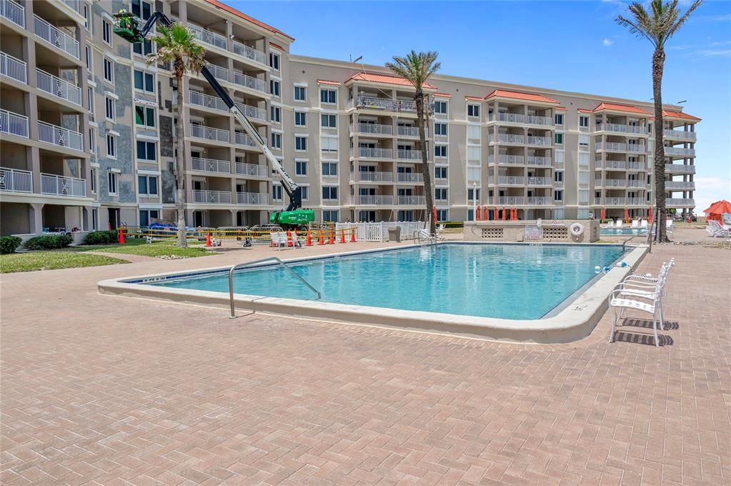 待售: $2,000,000 (3 贝兹, 3 浴室, 1985 平方英尺)