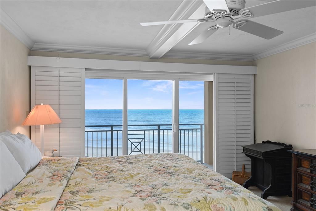 待售: $2,000,000 (3 贝兹, 3 浴室, 1985 平方英尺)