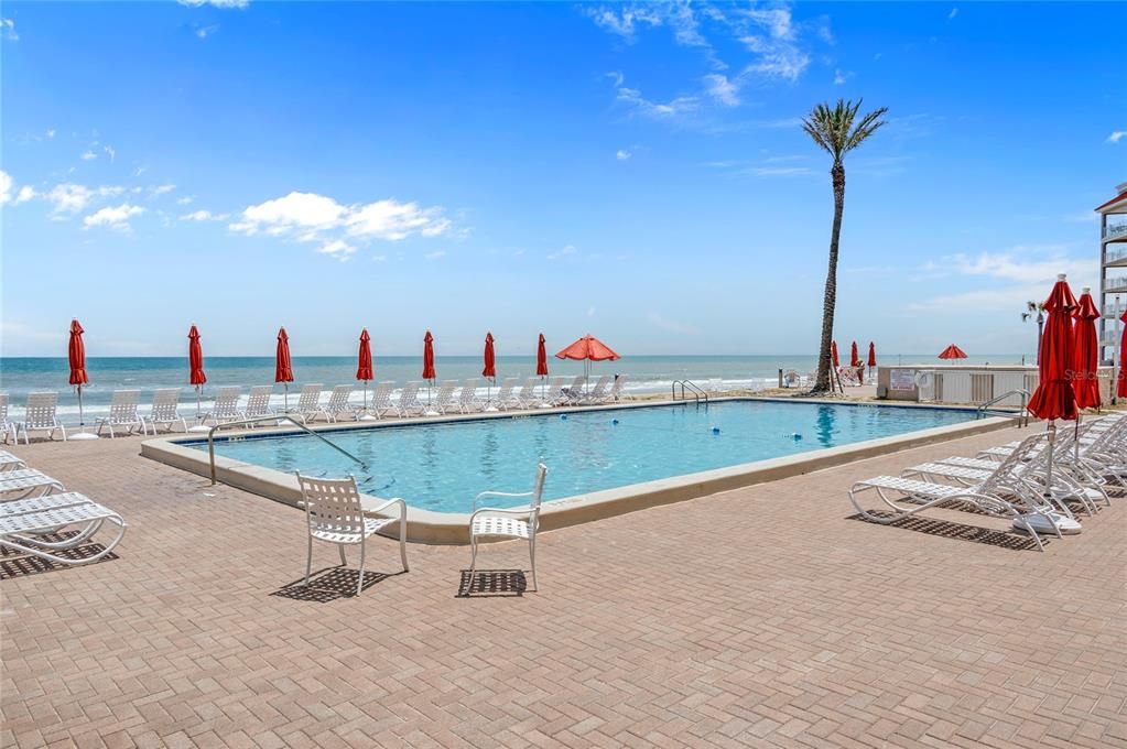 待售: $2,000,000 (3 贝兹, 3 浴室, 1985 平方英尺)