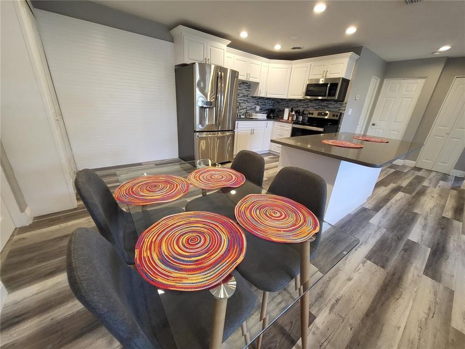 En Renta: $2,090 (3 camas, 2 baños, 1210 Pies cuadrados)