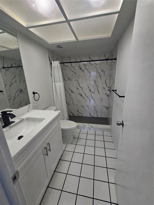 En Venta: $215,000 (2 camas, 2 baños, 1000 Pies cuadrados)