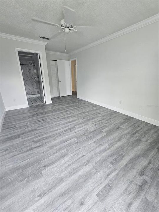 En Venta: $215,000 (2 camas, 2 baños, 1000 Pies cuadrados)